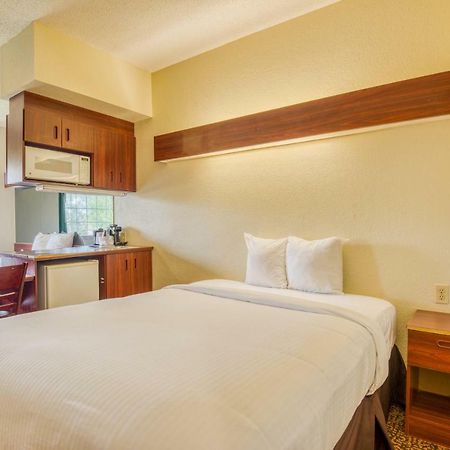 Trident Inn & Suites, Baton Rouge (Adults Only) Prairieville Ngoại thất bức ảnh