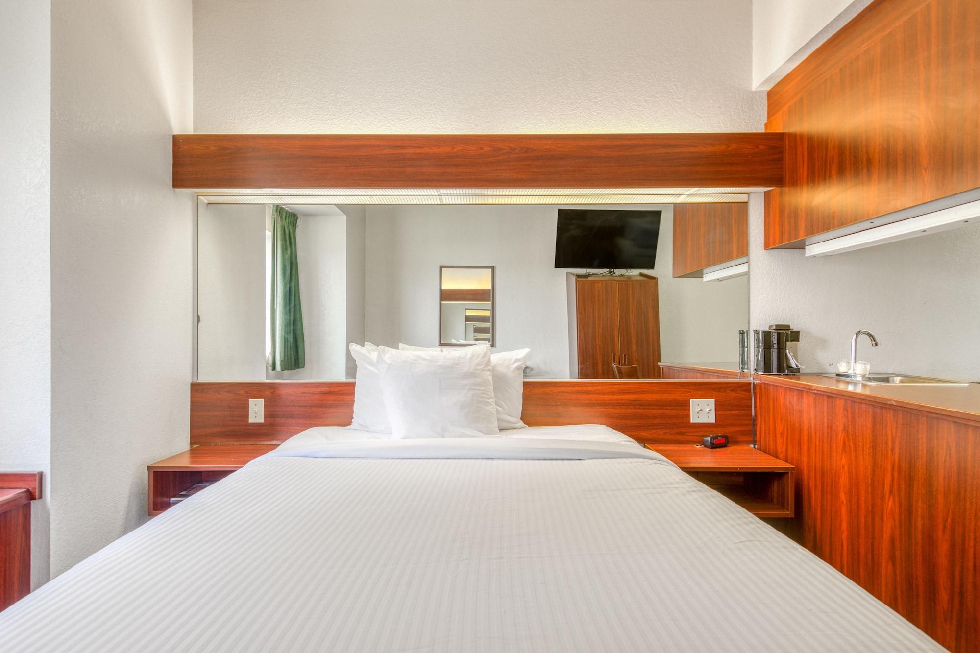 Trident Inn & Suites, Baton Rouge (Adults Only) Prairieville Ngoại thất bức ảnh